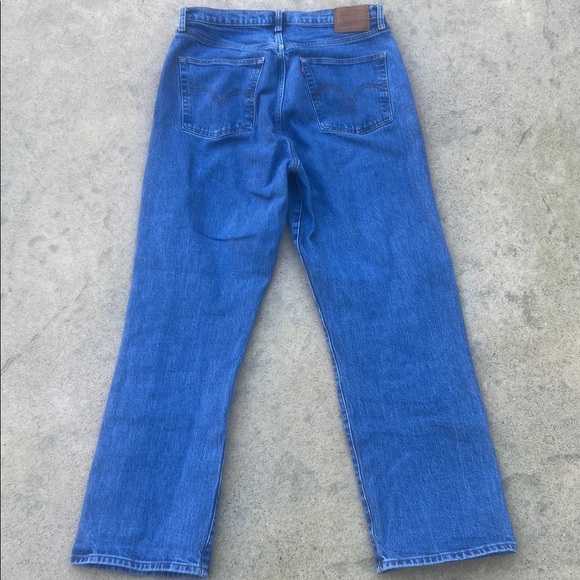 LEVI's Women's Ribcage Straight Button Fly Big 'E' Denim Blue Jeans Size 32 - Picture 4 of 9